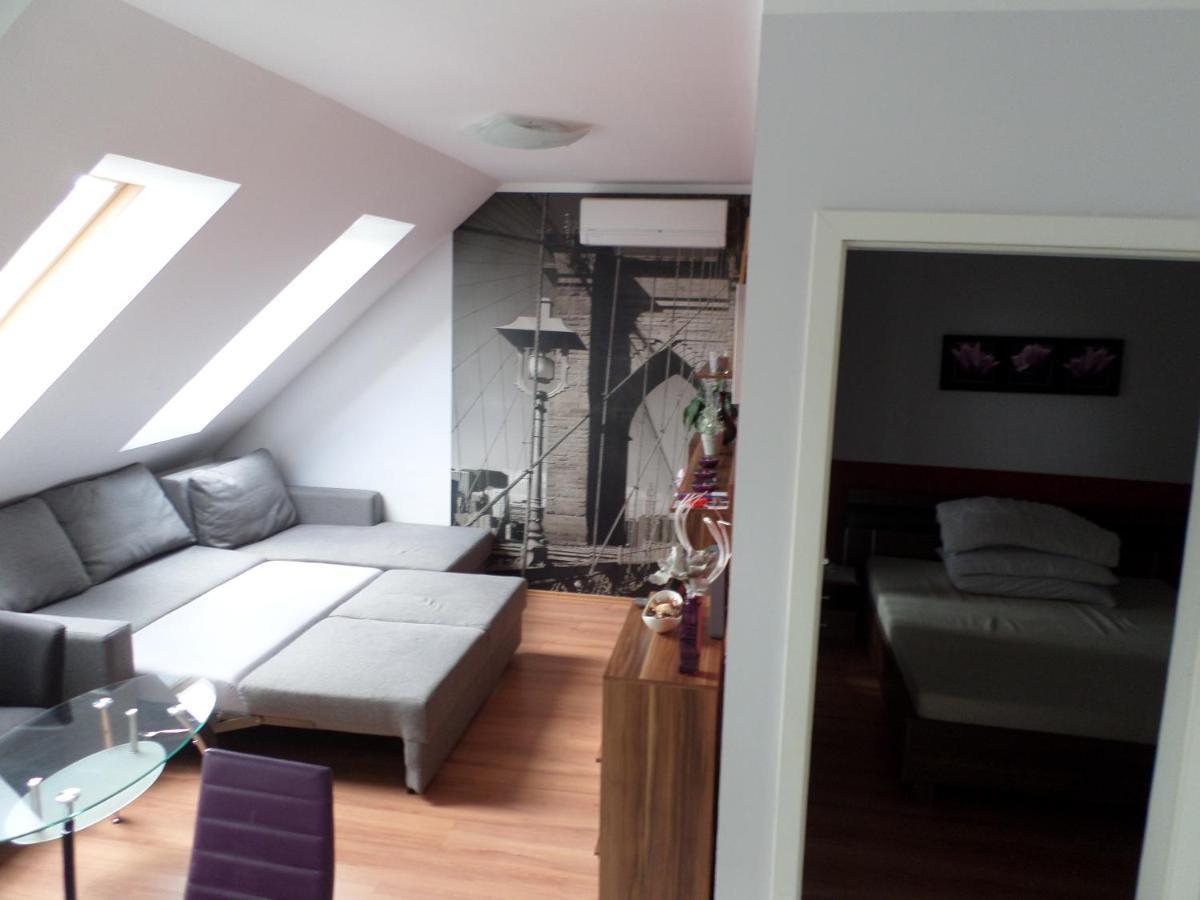 Ferienwohnung Cecilia Apartman Sárvár Exterior foto